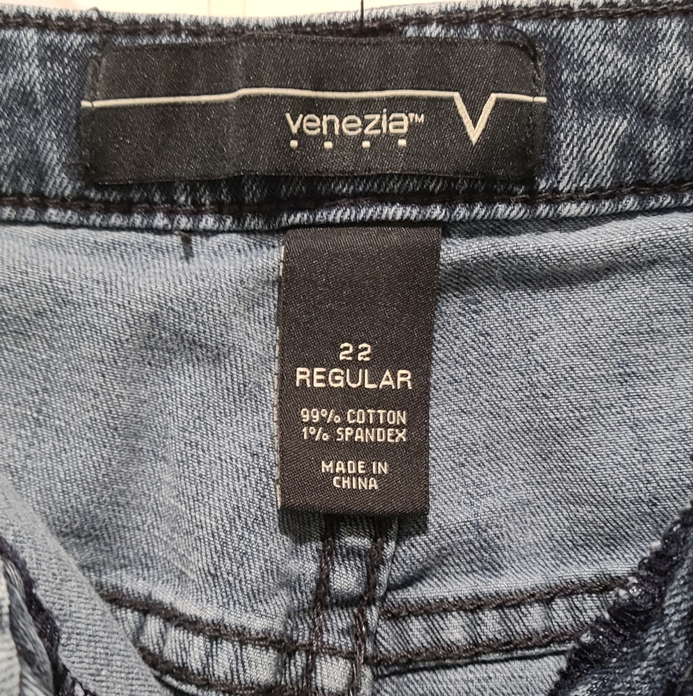 Venezia Jeans - Picture 4 of 7